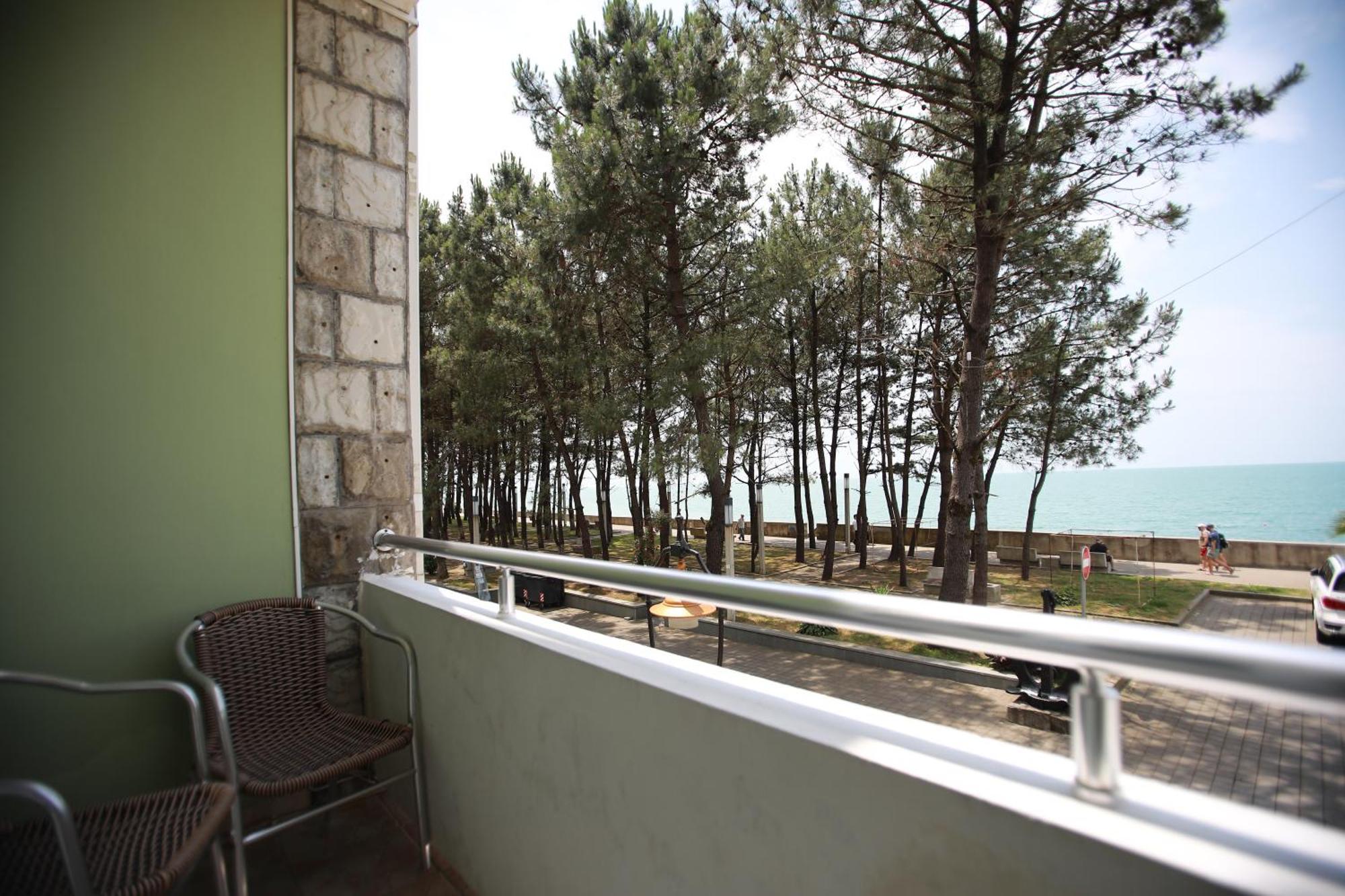 Green House Hotel Kobuleti Exteriör bild